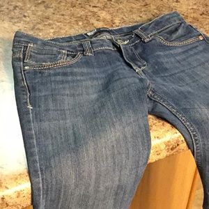 Levi's Bottoms - Final Price⬇️Girl’s Levi’s skinny bootcut jeans Levi's Bottoms - Final Price⬇️Girl’s Levi’s skinny bootcut jeans